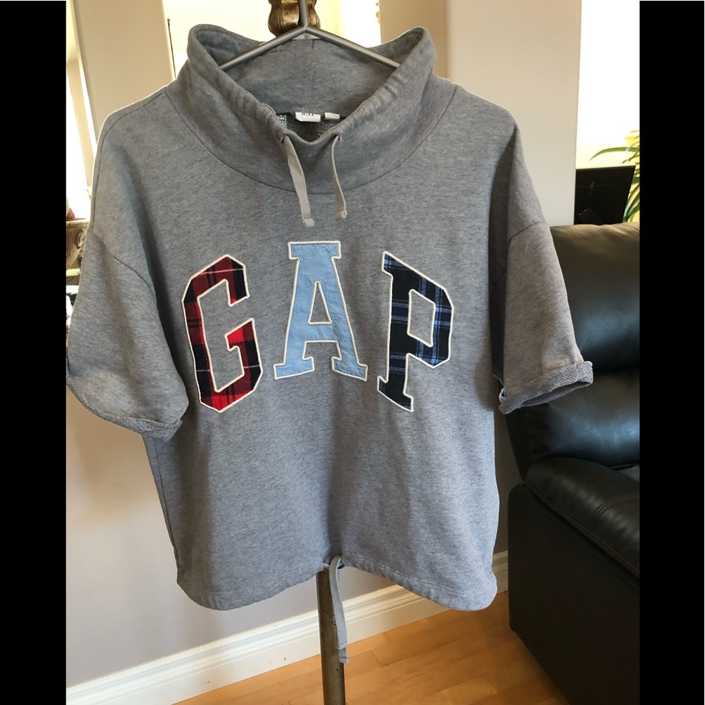 Gap Women’s M. Short Sleeve, Cowl Neck Sweatshirt